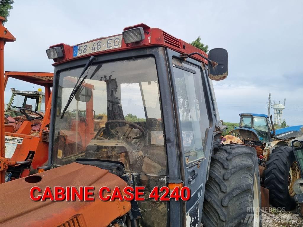  CABINE CASE 4240 驾驶室与内部