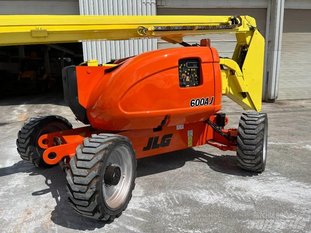 JLG 600 AJ 曲臂高空工作平台