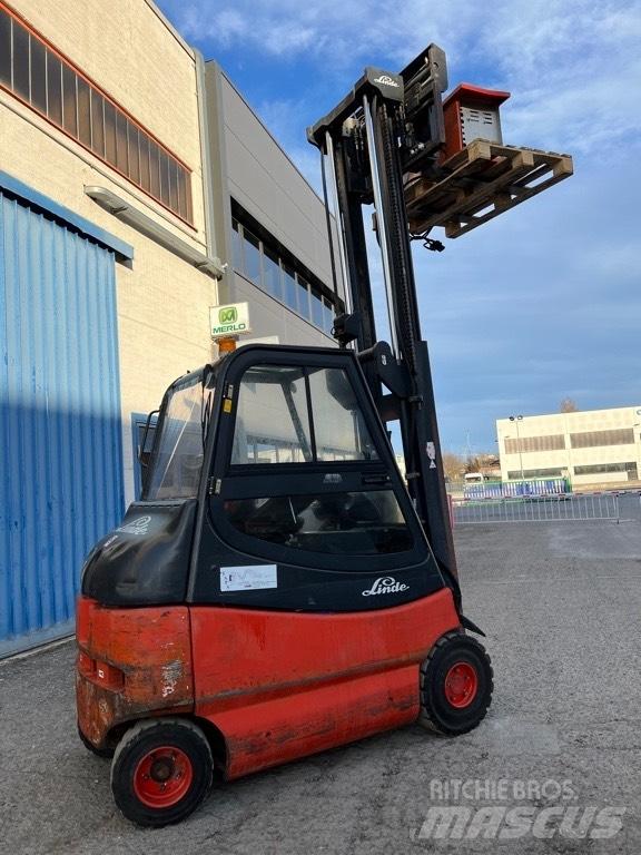 Linde E 25 电动叉车