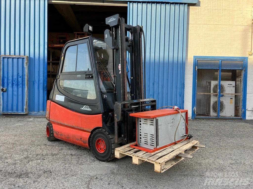 Linde E 25 电动叉车