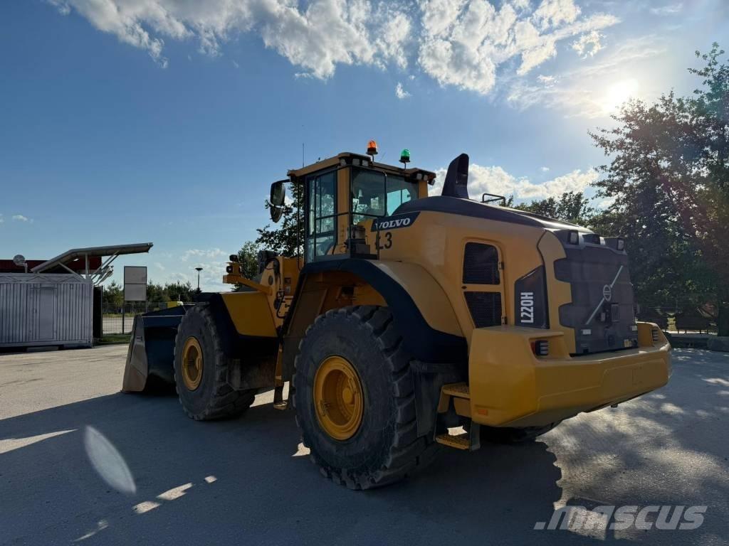 Volvo L 220 H 轮式装载机