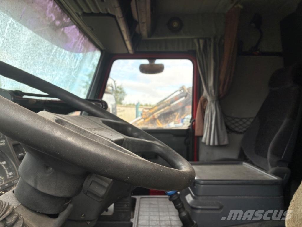 Scania R 143E 牵引车
