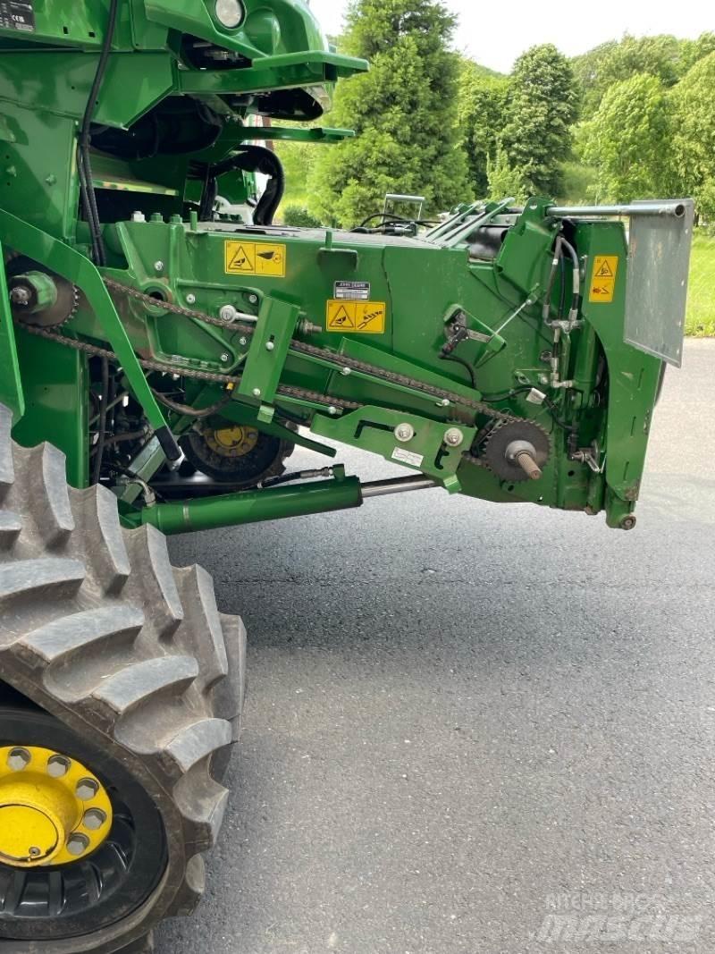 John Deere S780i 联合收割机