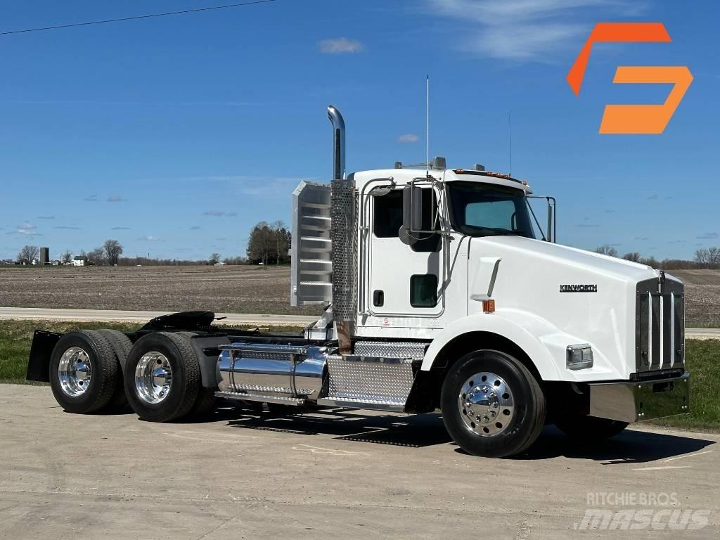Kenworth T800 牵引车