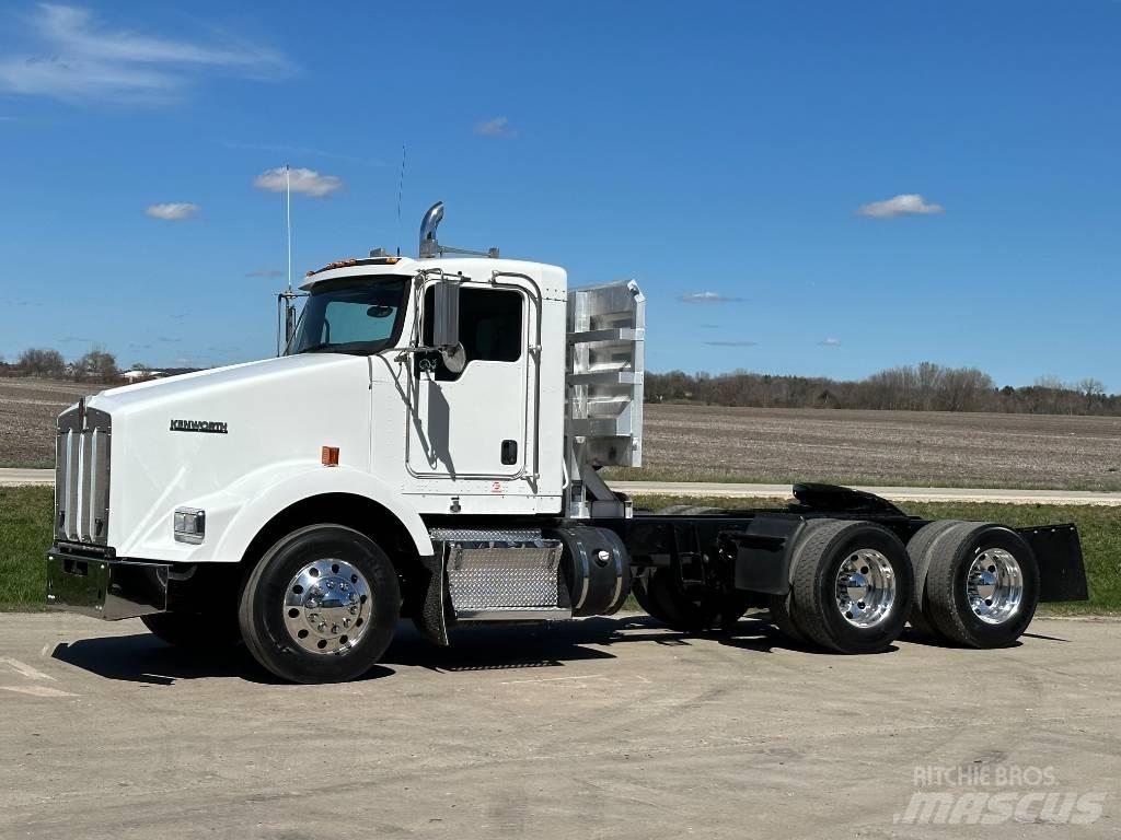 Kenworth T800 牵引车