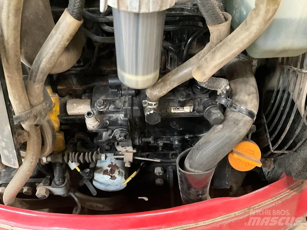 Takeuchi TB 215 R 小型挖掘机