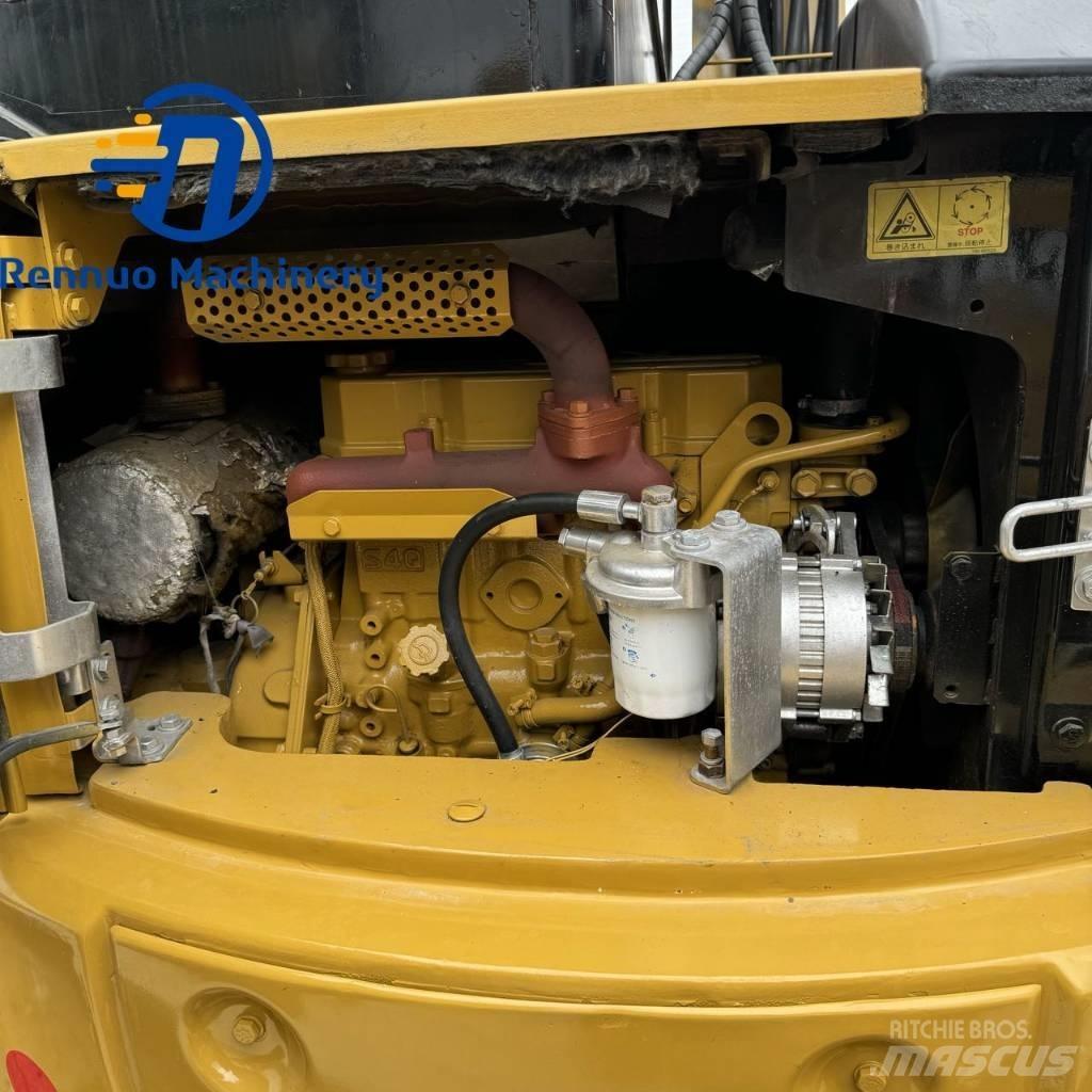 CAT 305 C CR 小型挖掘机