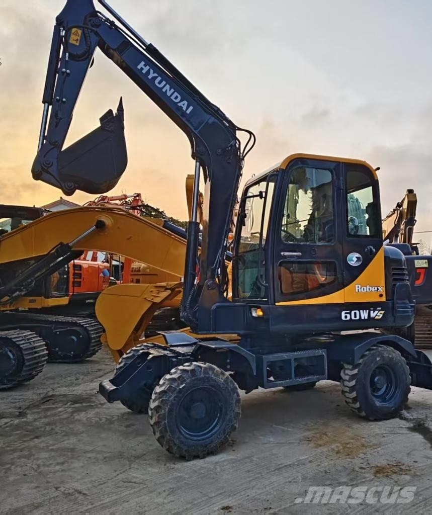Hyundai R60W 轮式挖掘机