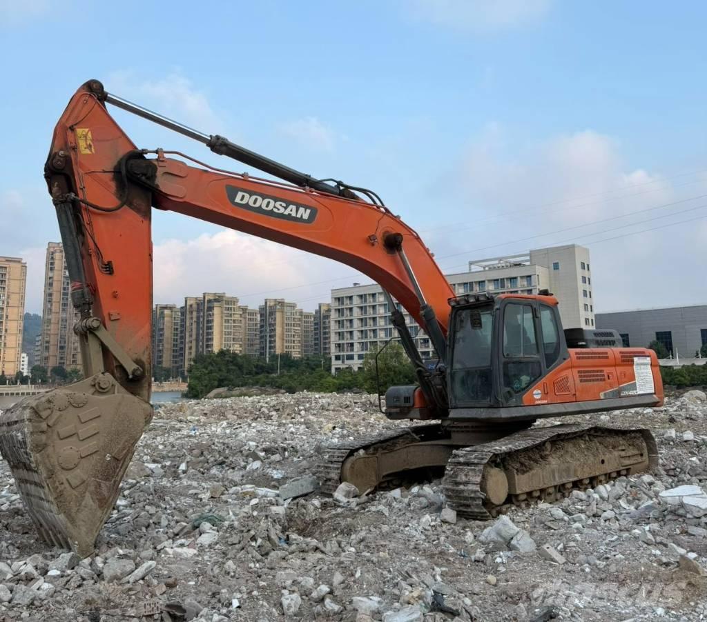 Doosan DX380LC-9C 履带挖掘机