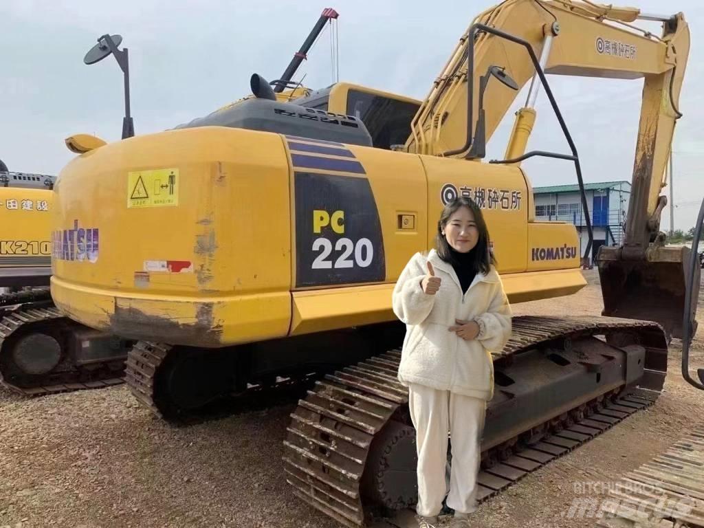 Komatsu PC 220-8 履带挖掘机
