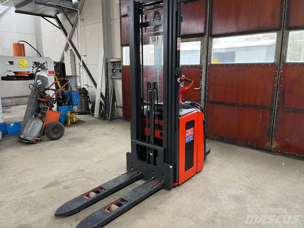 Linde L14AP 行走式堆垛机