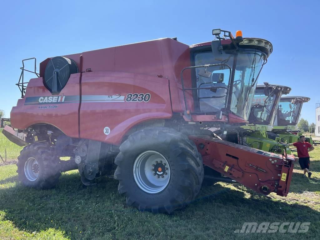 Case IH AF 8230 联合收割机