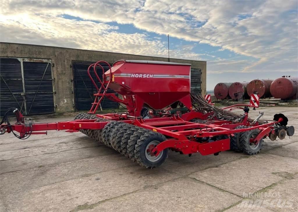 Horsch Pronto 6 DC 多功能条播机