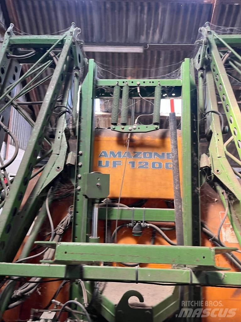 Amazone UF 1200 悬挂式喷雾机
