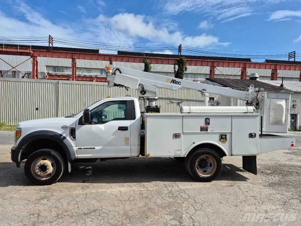 Ford F 450 平板栏板货车