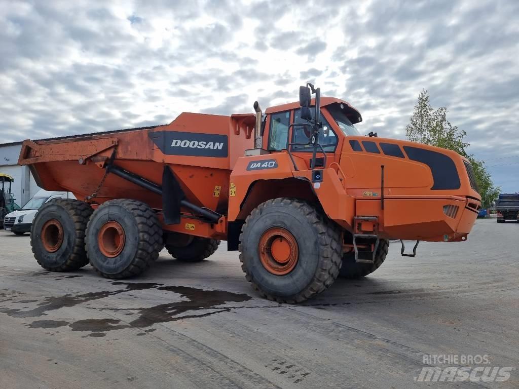 Doosan DA 40 6x6 铰接式自卸车