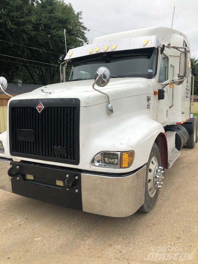  2000 International 牵引车
