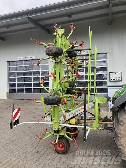CLAAS Volto 1100 犁耙和摊草机