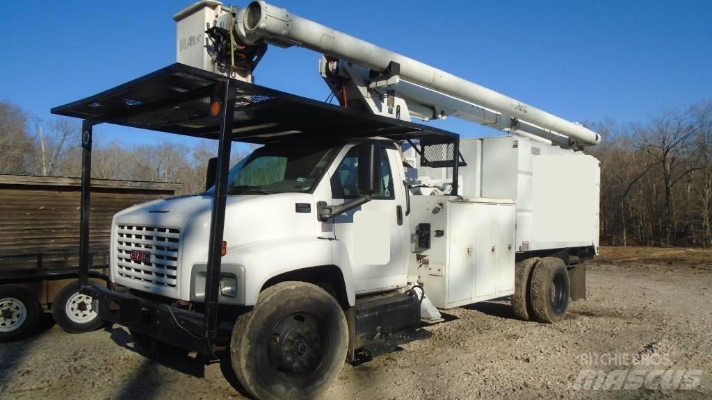 GMC C7500 Top Kick 碎木车