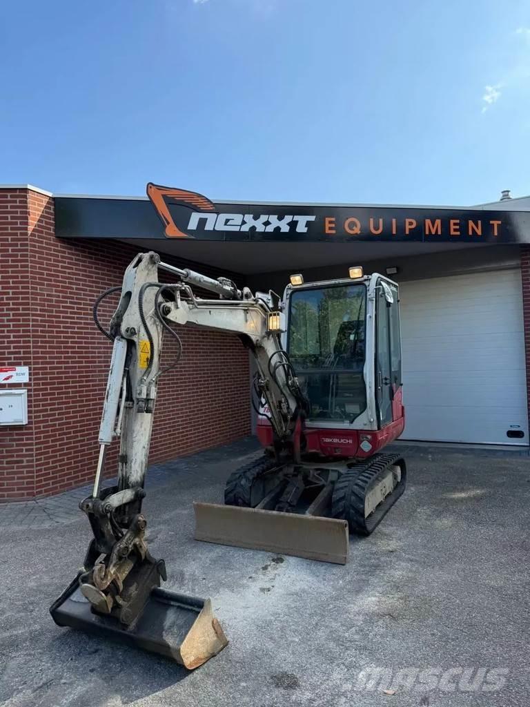 Takeuchi TB230 履带挖掘机