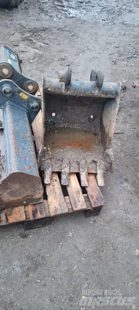Hyundai R25Z-9AK 小型挖掘机