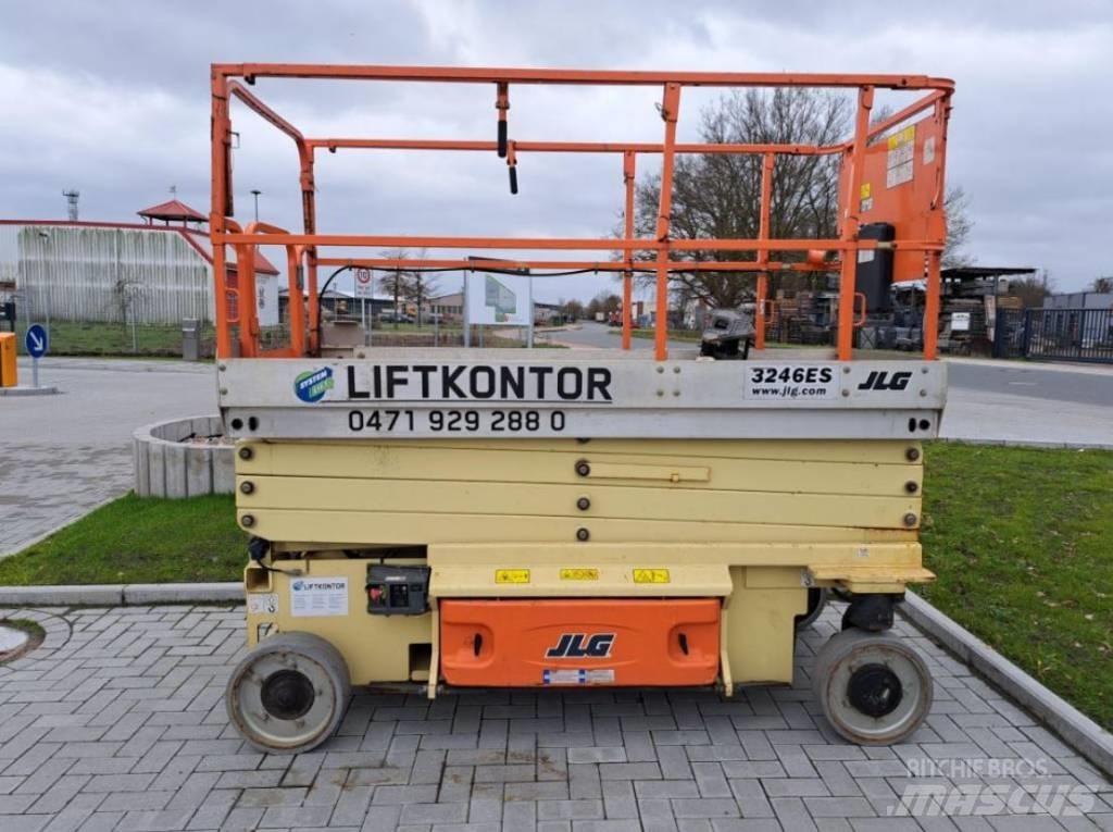 JLG 3246 ES 剪叉式升降机