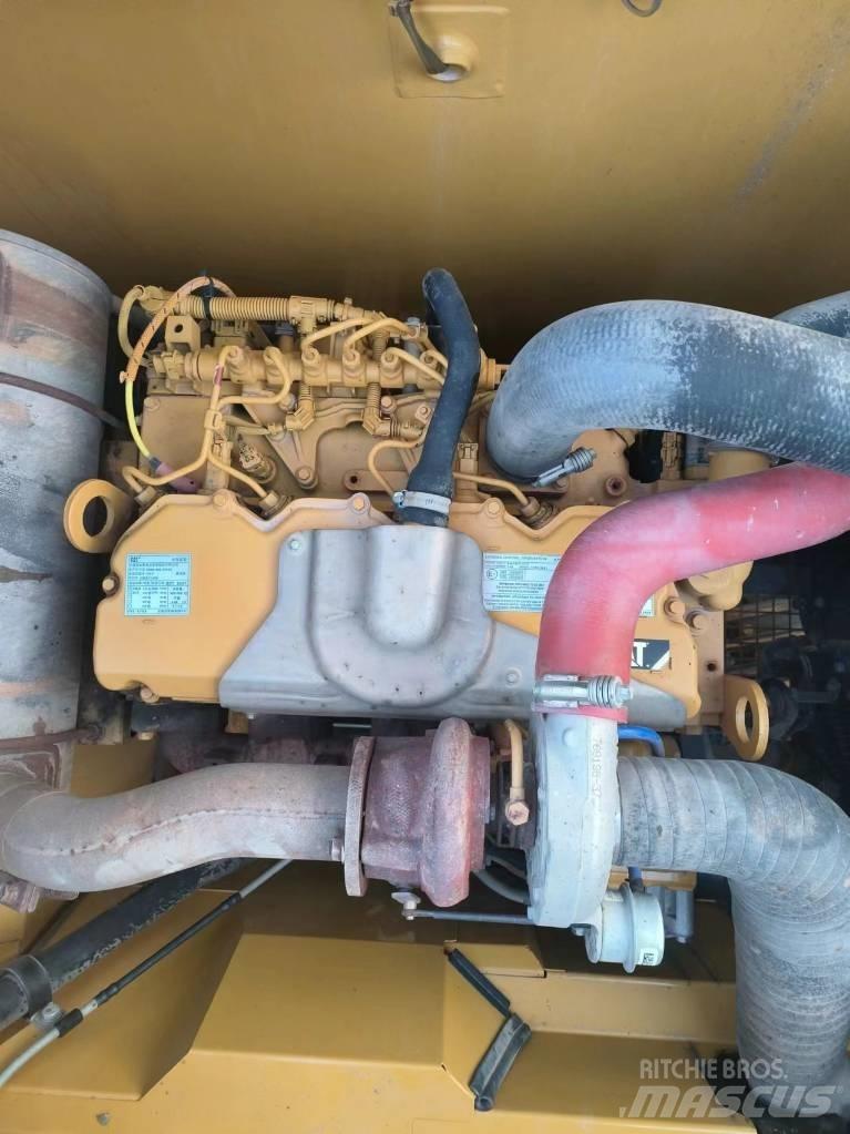 CAT 320GC 履带挖掘机