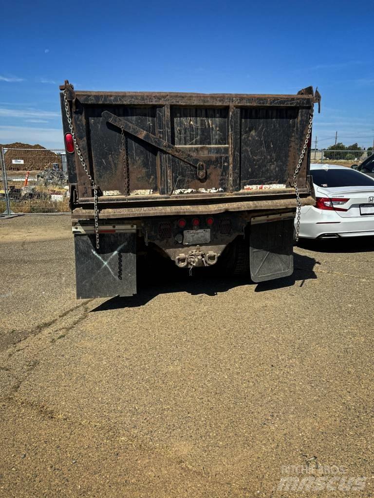 Ford F 650 自卸式货车