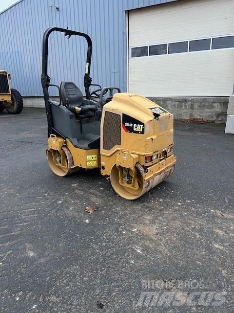 CAT CB 14 B 双轮压路机