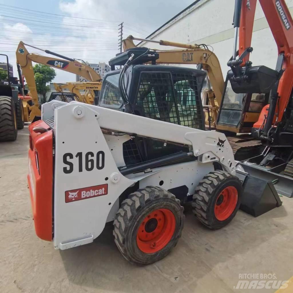 Bobcat S160 滑移装载机