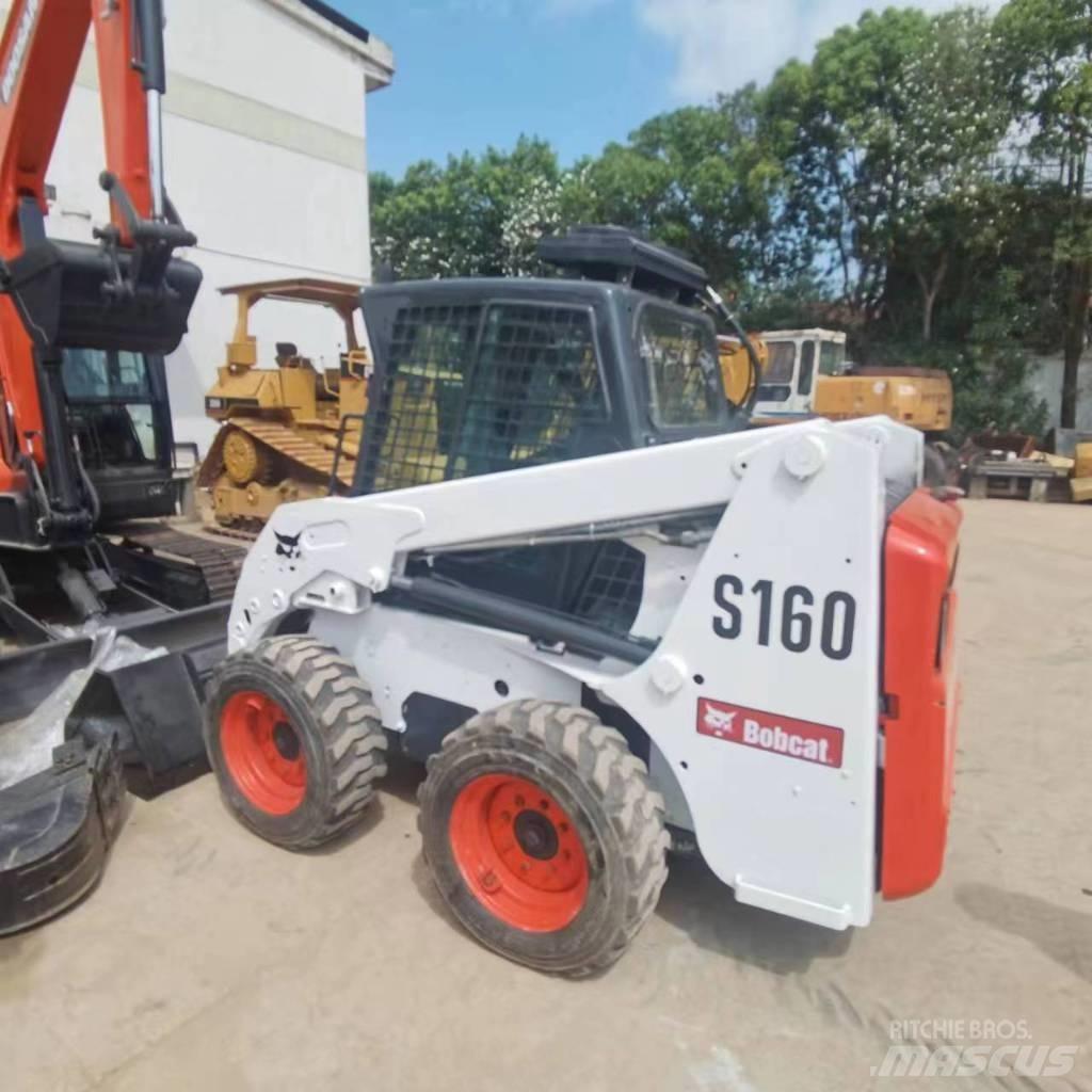 Bobcat S160 滑移装载机
