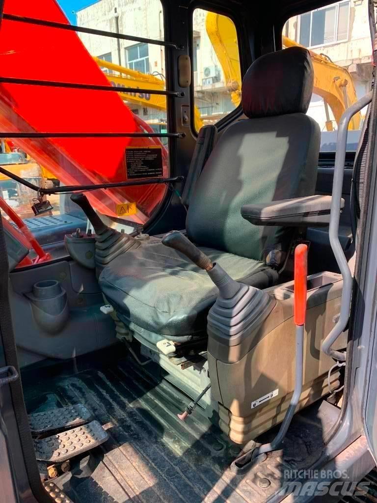 Hitachi Zaxis 240 履带挖掘机
