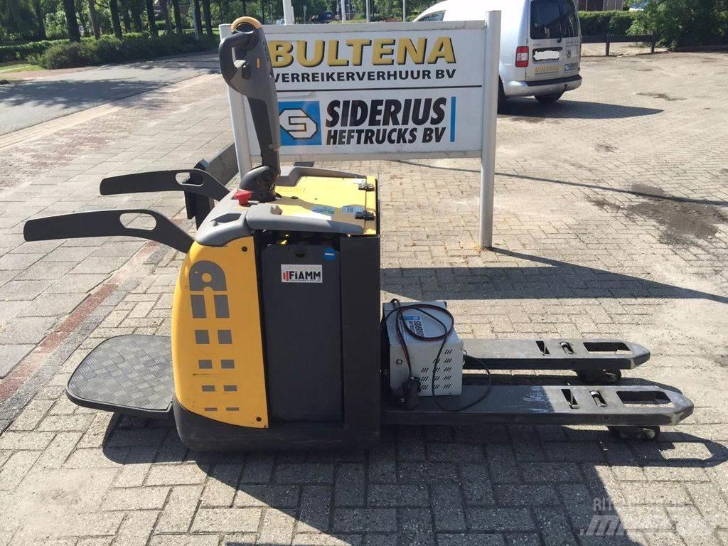 Atlet PLP200N 手动码垛机