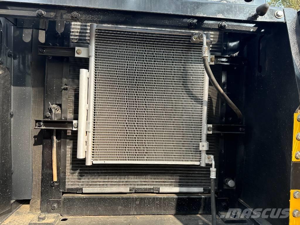 Volvo EC 210 中型挖掘机