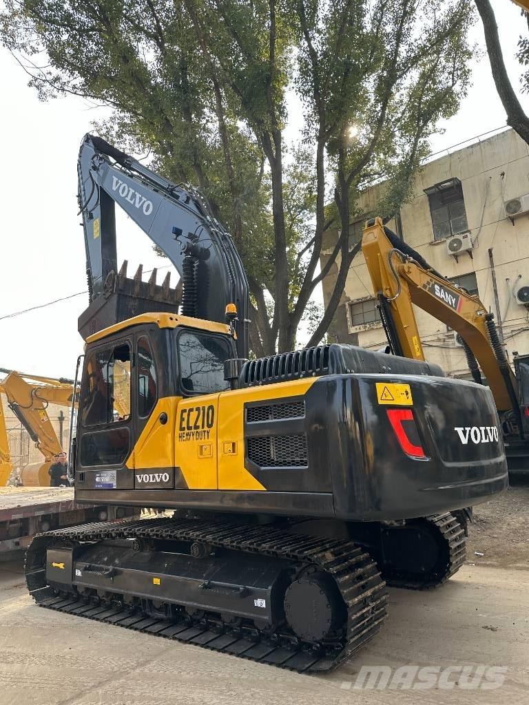 Volvo EC 210 中型挖掘机