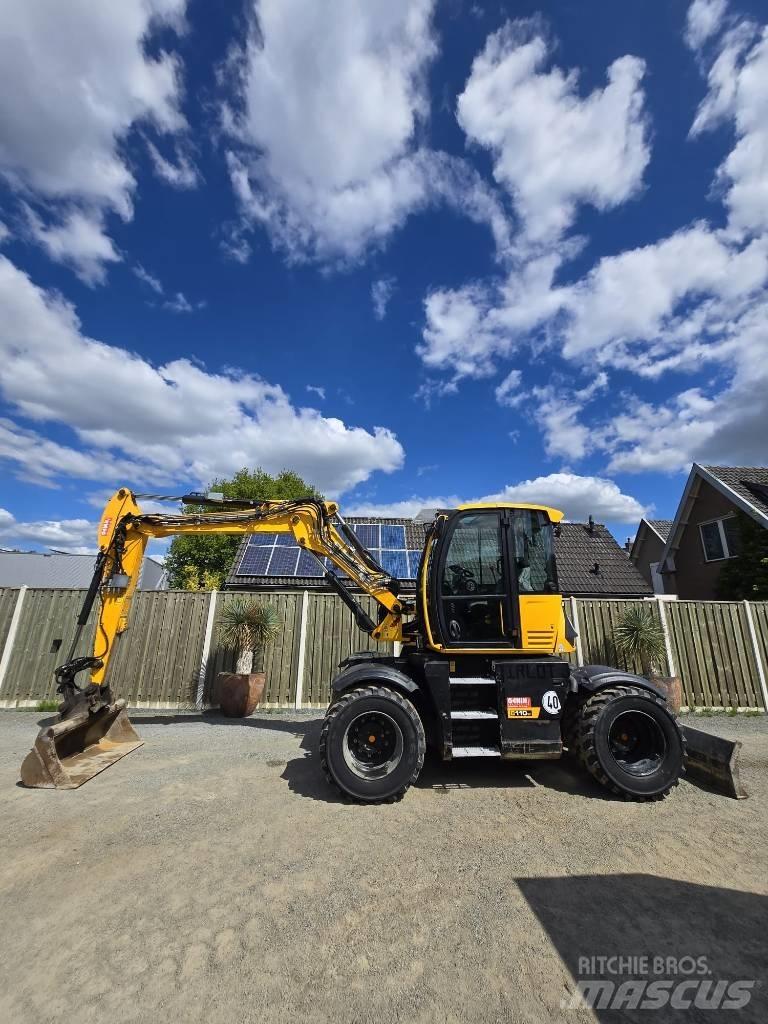 JCB 110 W Hydradig 轮式挖掘机
