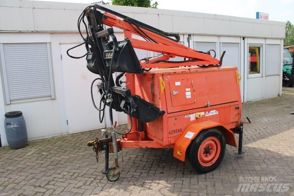 JLG 6308 AN 拖车式灯塔