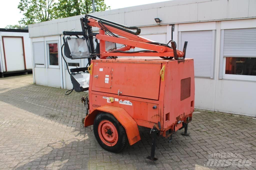 JLG 6308 AN 拖车式灯塔
