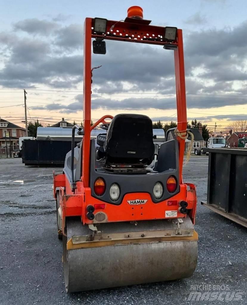 Hamm HD 12 VV 双轮压路机