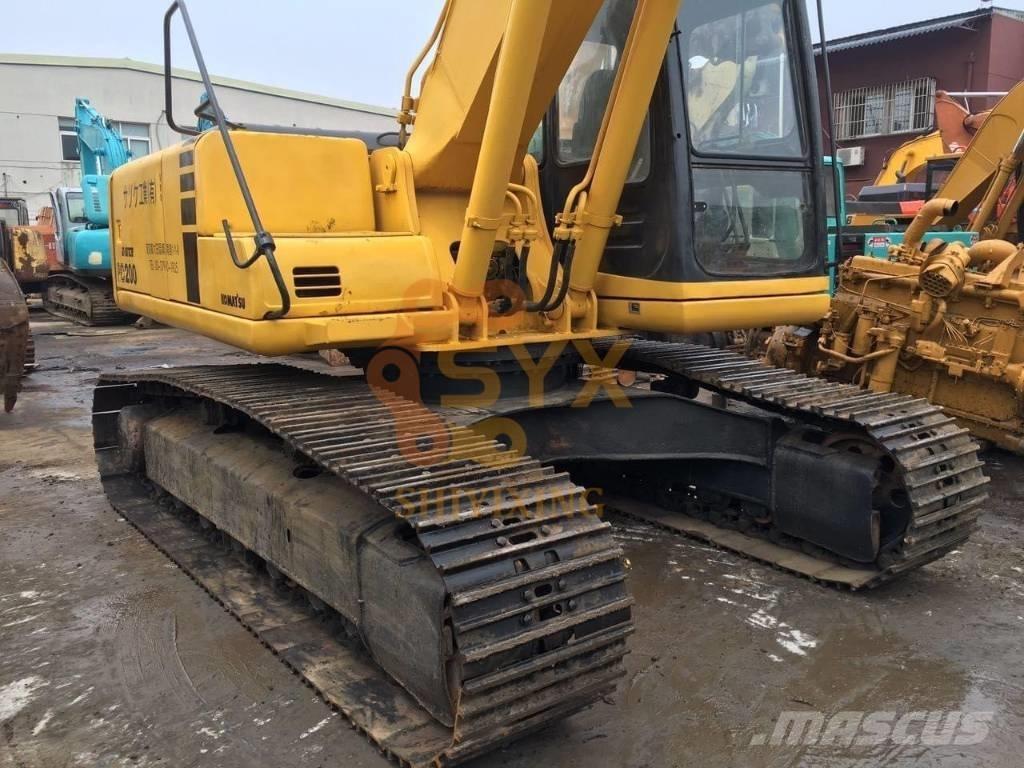 Komatsu PC 200-6 履带挖掘机