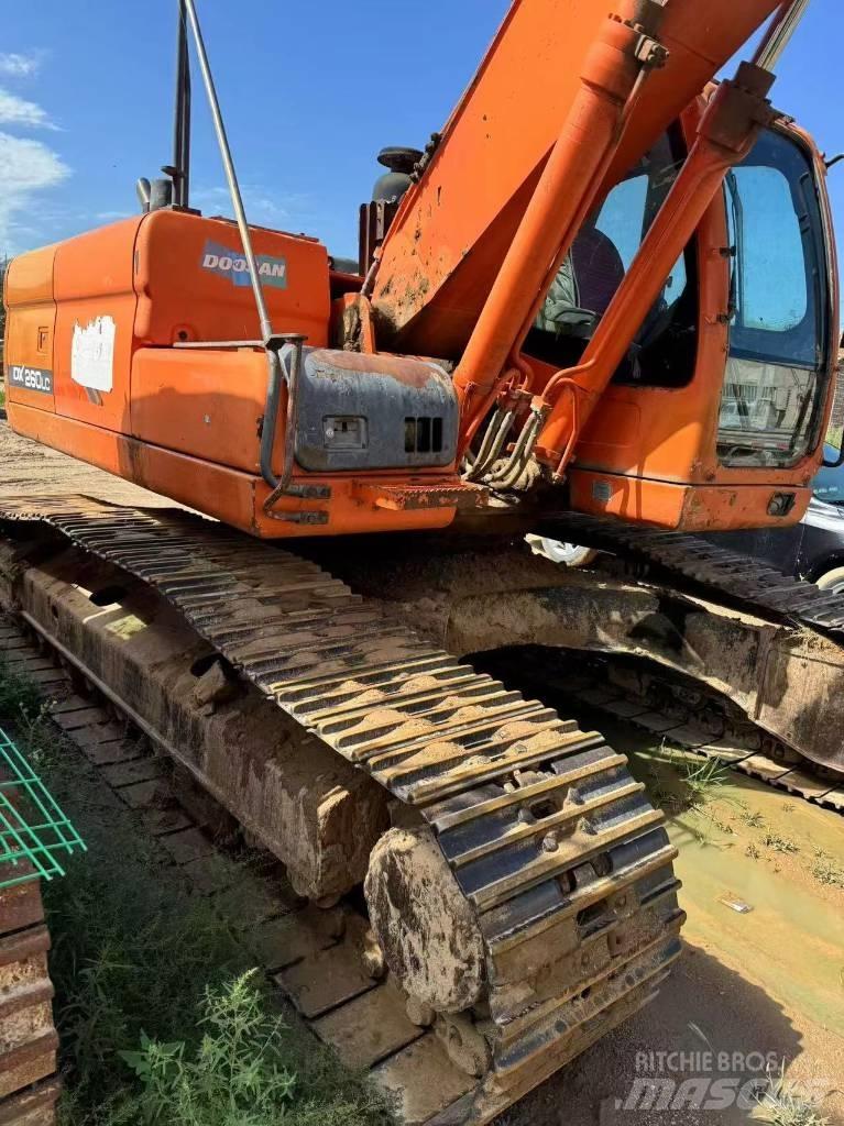 Doosan DX 260LC 履带挖掘机