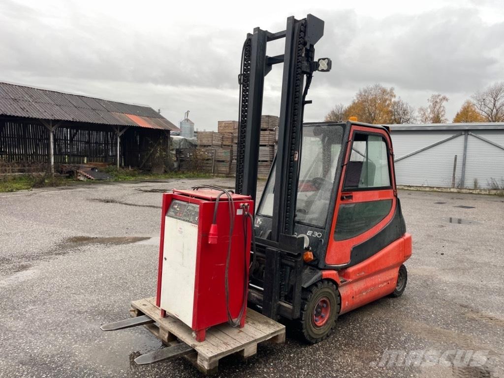 Linde E 30-01 电动叉车