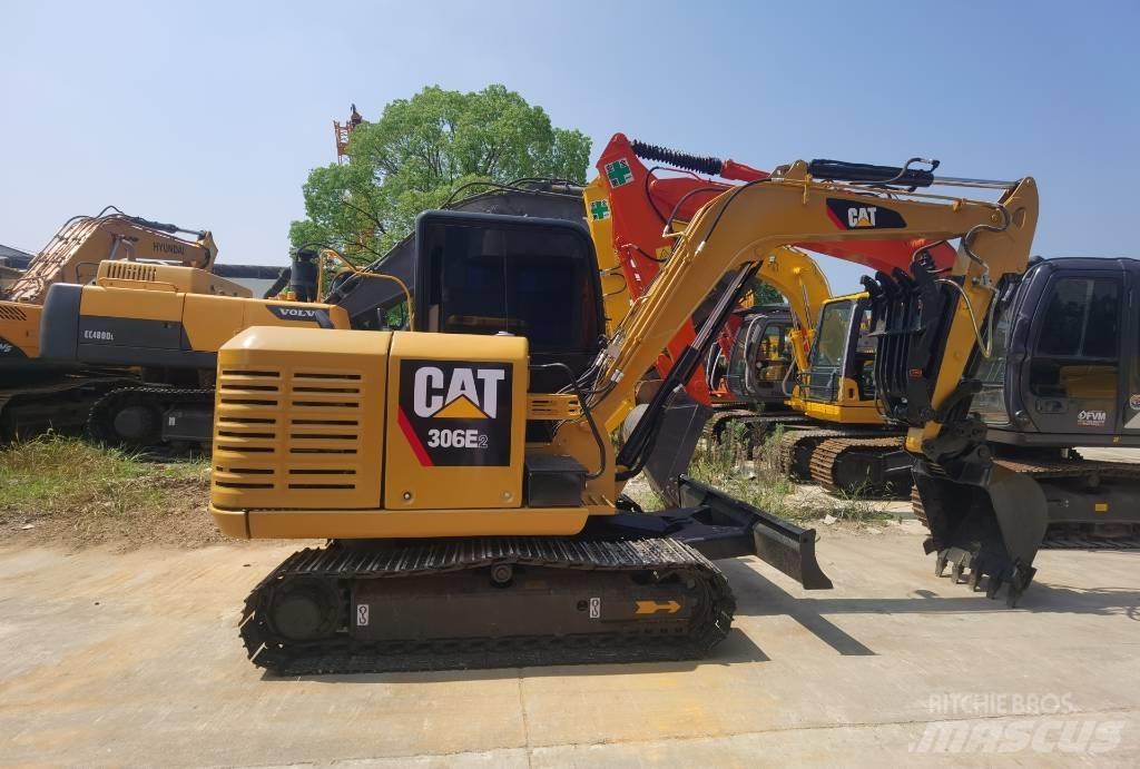 CAT 306 E2 小型挖掘机