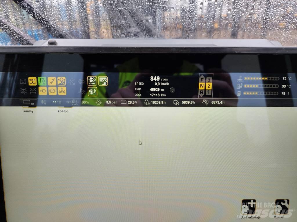Ponsse Bison AF 8W 集运机