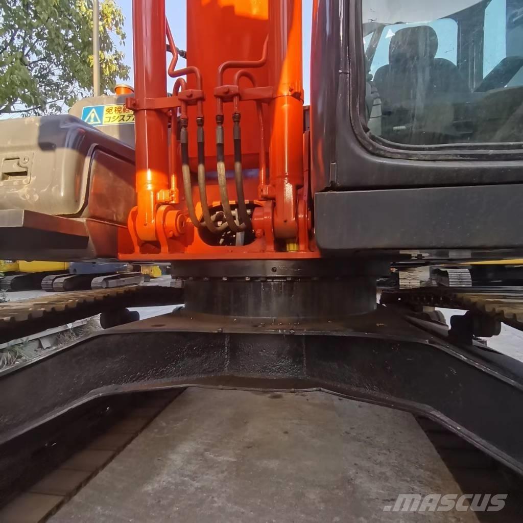 Hitachi ZX 120 履带挖掘机