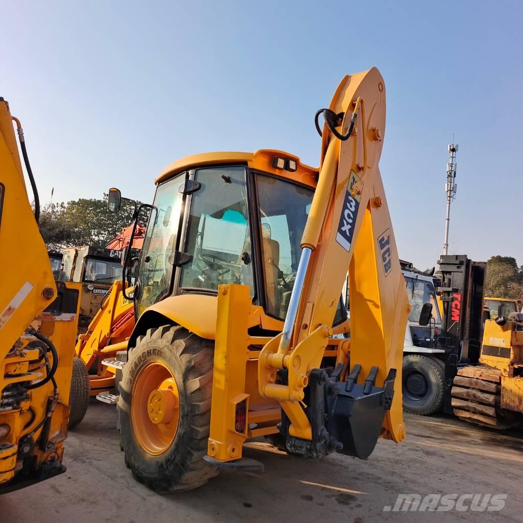 JCB 3 CX 反铲装载机