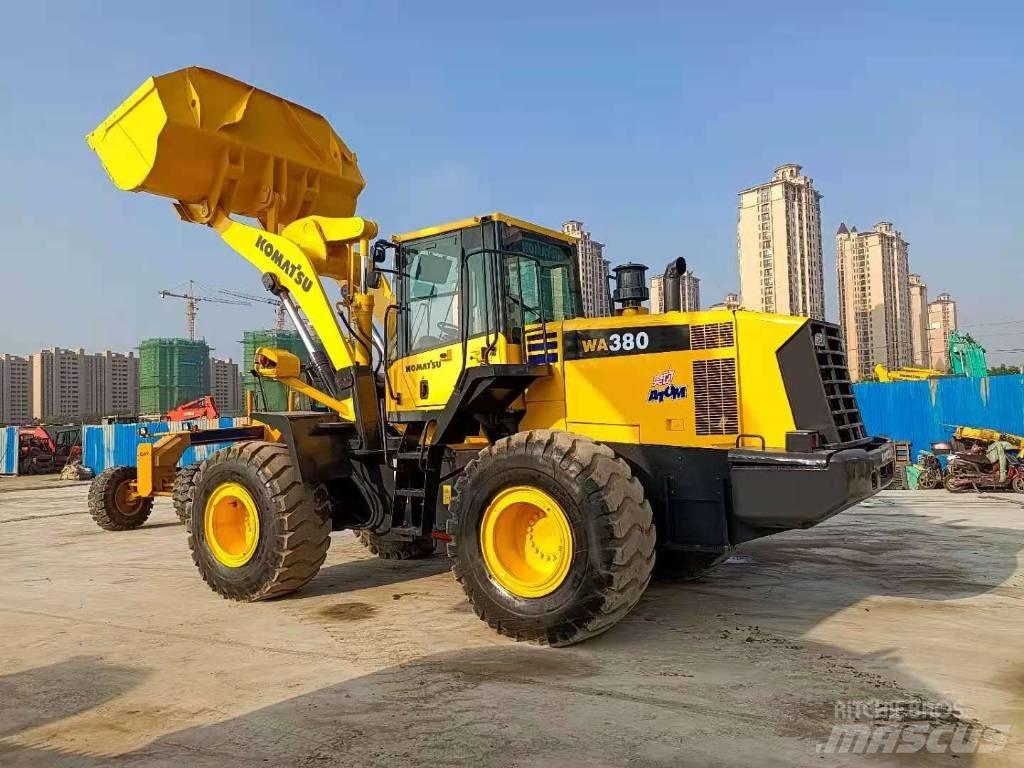 Komatsu WA 380-6 轮式装载机