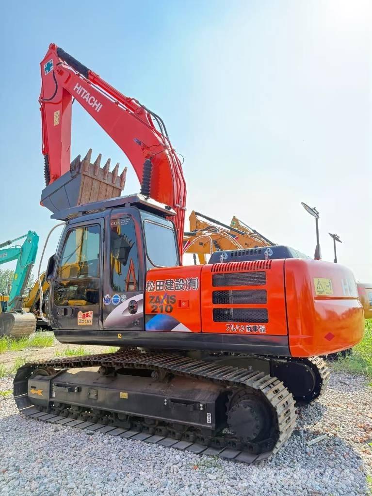 Hitachi ZX 210 履带挖掘机