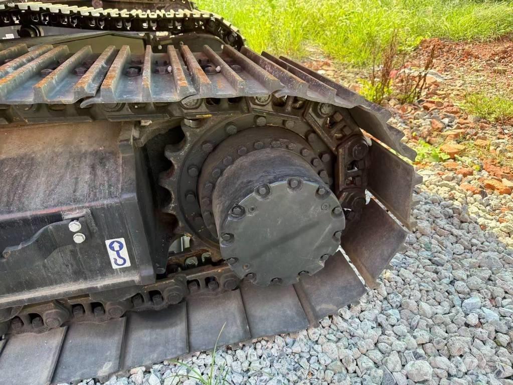 Hitachi ZX 210 履带挖掘机