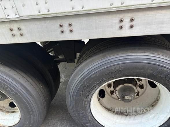 Wabash DRY VAN 厢式拖车